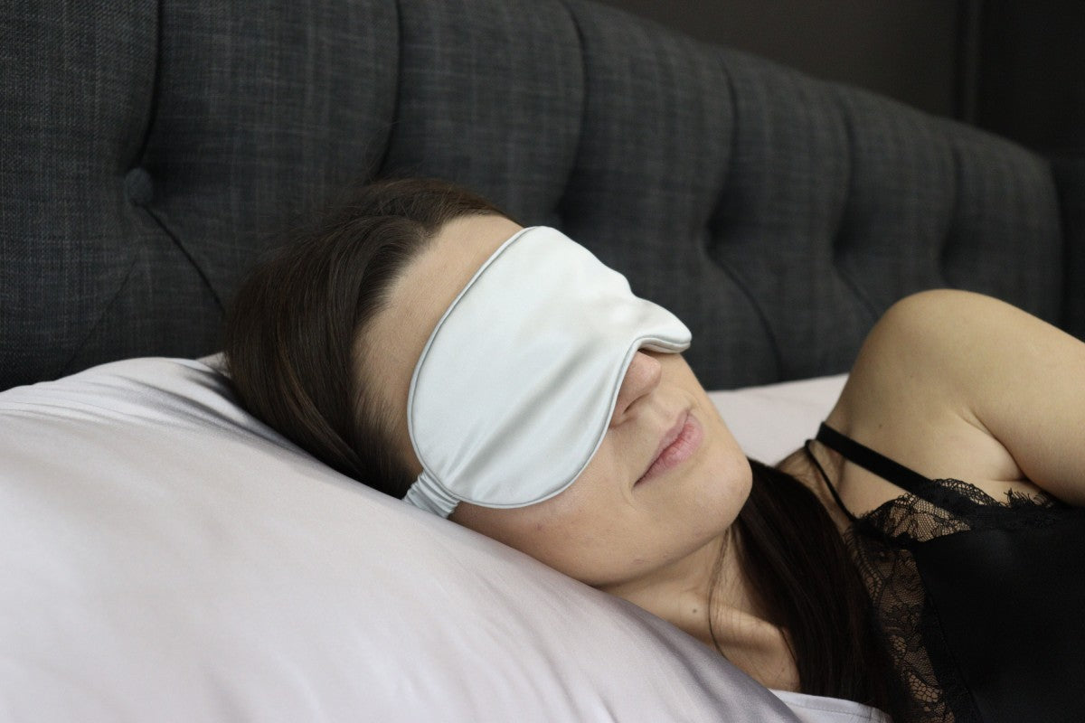Silk sleeping mask Dreamwithus premium 22 mm - Silver